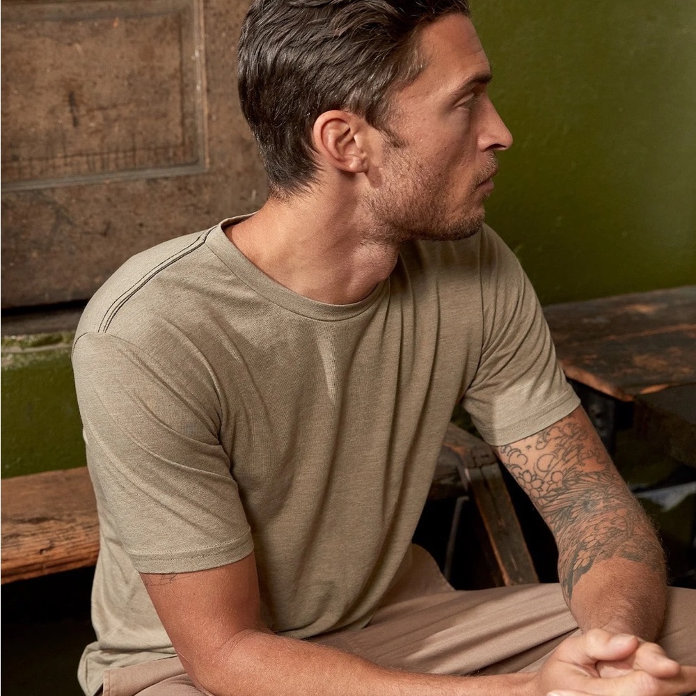 Goodlife scallop shirt